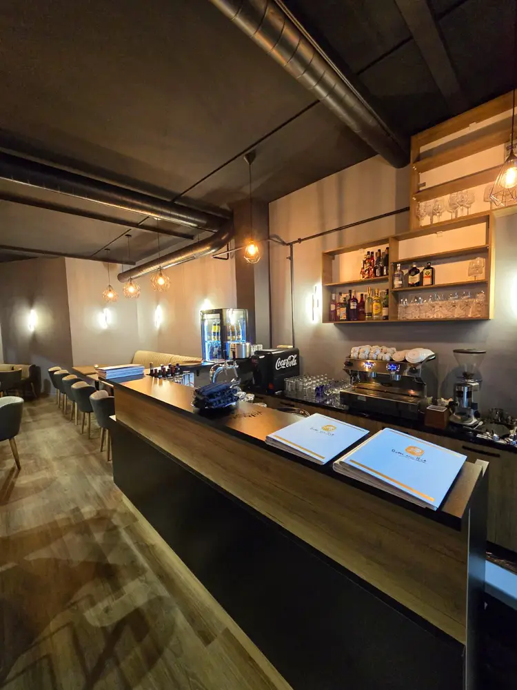 Ristorante und Pizzeria Alina Bar 2